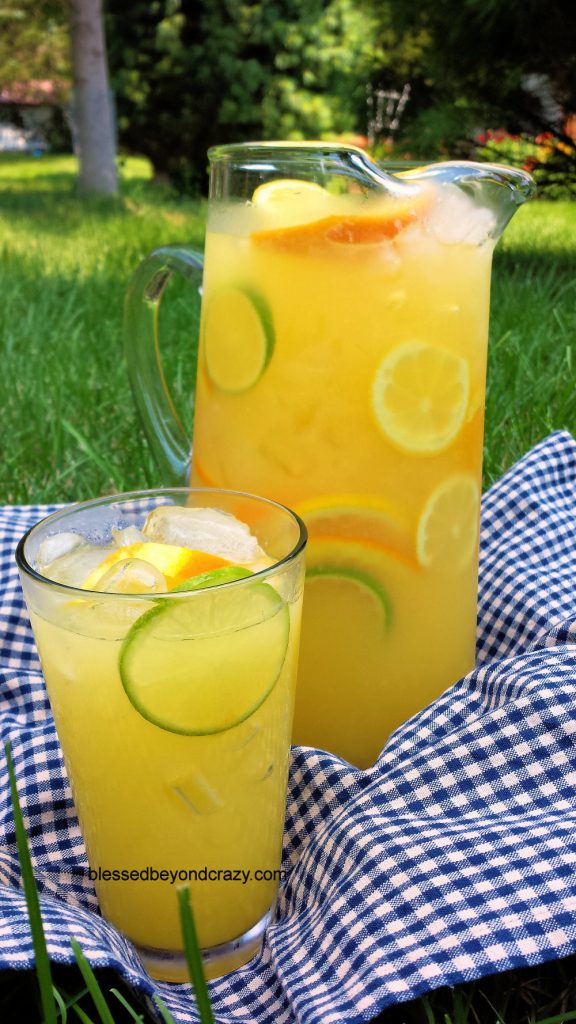 Fruity lemonade